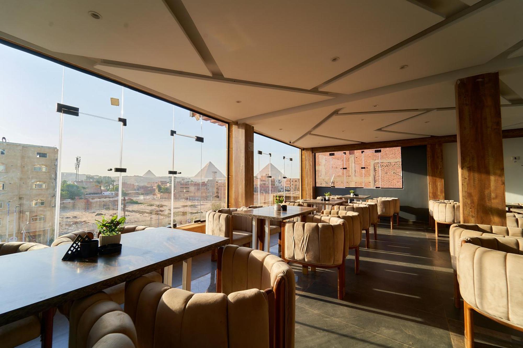 Crown Pyramids View Hotel Giza 外观 照片