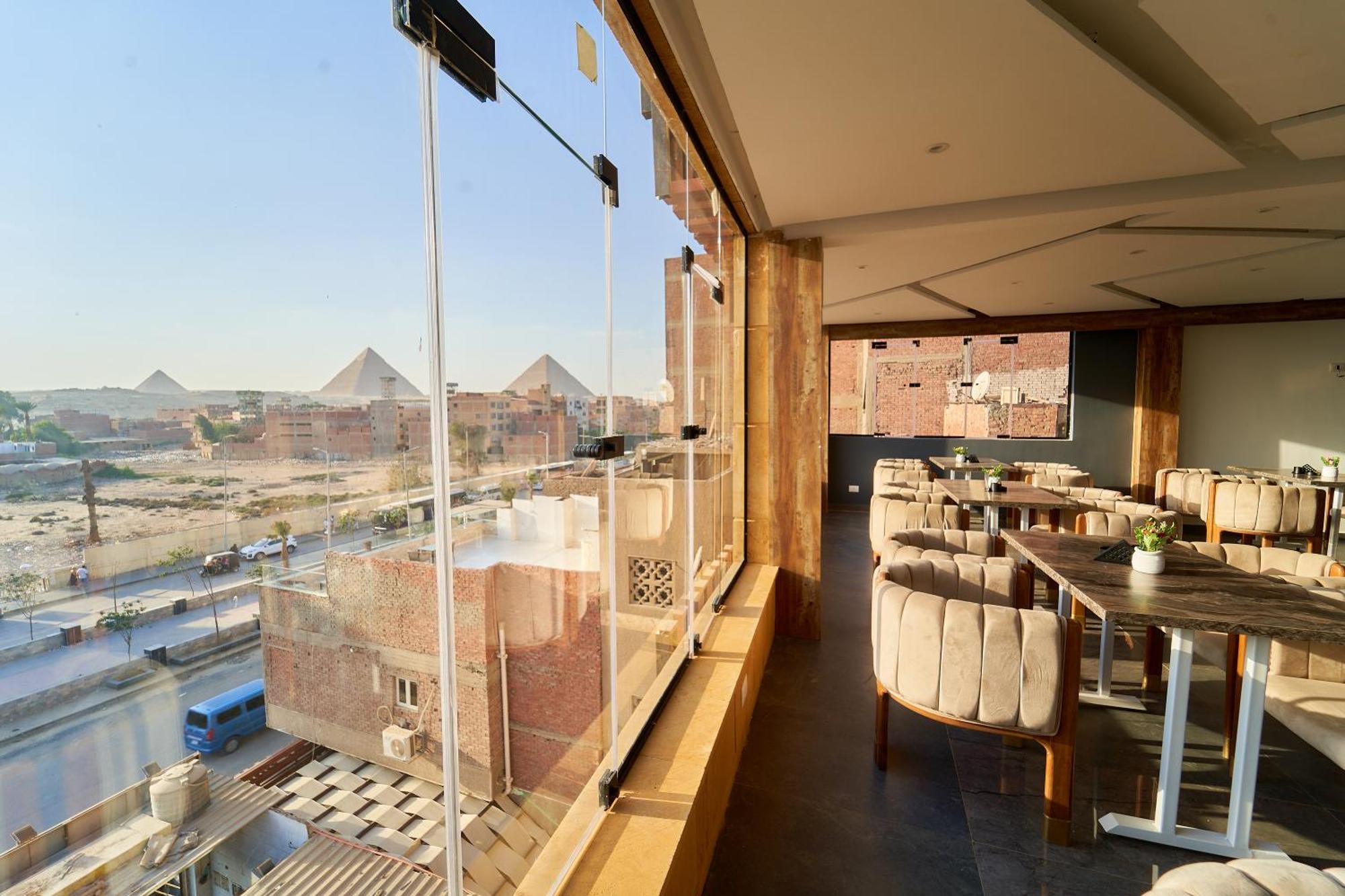Crown Pyramids View Hotel Giza 外观 照片
